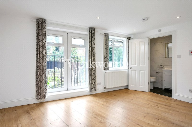 St Albans Crescent, London, N22