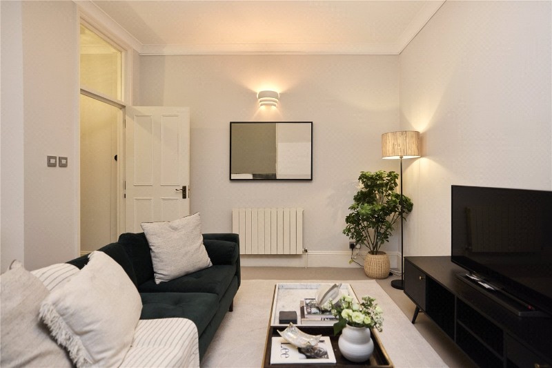 Ordnance Mews, London, NW8