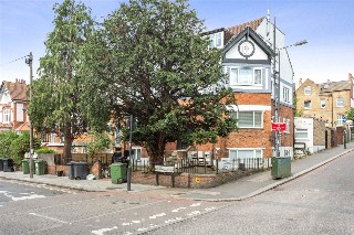 Gleneagle Road, London, SW16