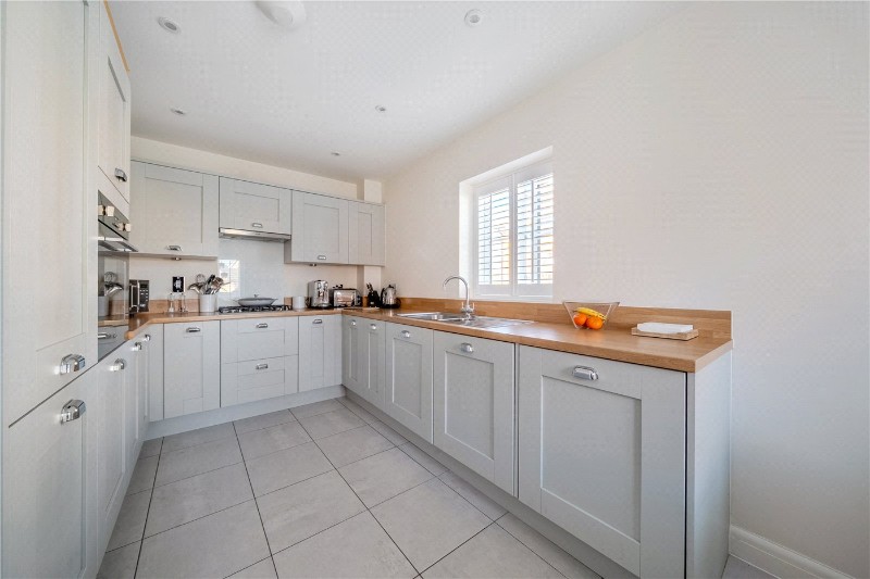 Gardenia Drive, Wrecclesham, Farnham, Surrey, GU10