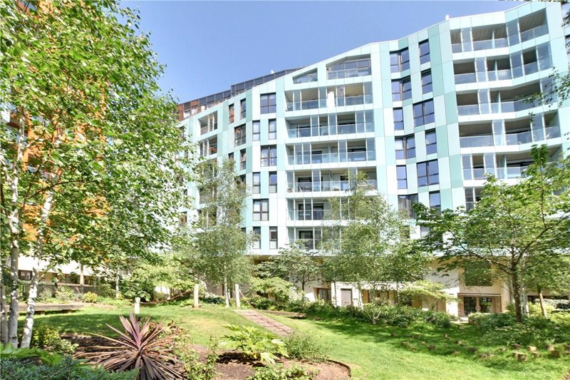 Cable Walk, Greenwich, London, SE10