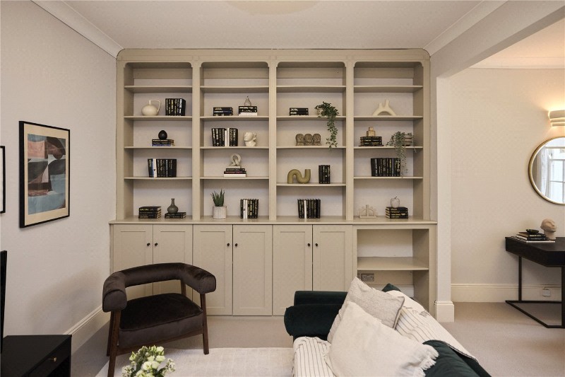 Ordnance Mews, London, NW8