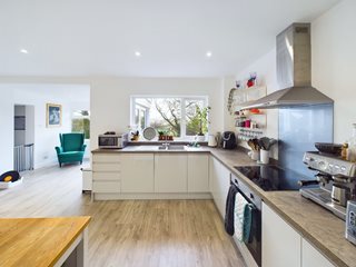 Chapel Downs Drive, Crediton, Devon, EX17