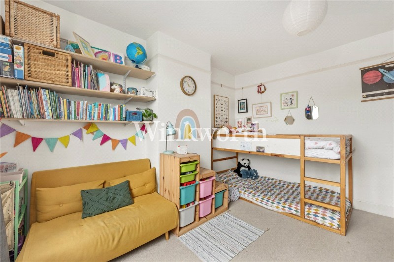 Rosebery Avenue, London, N17