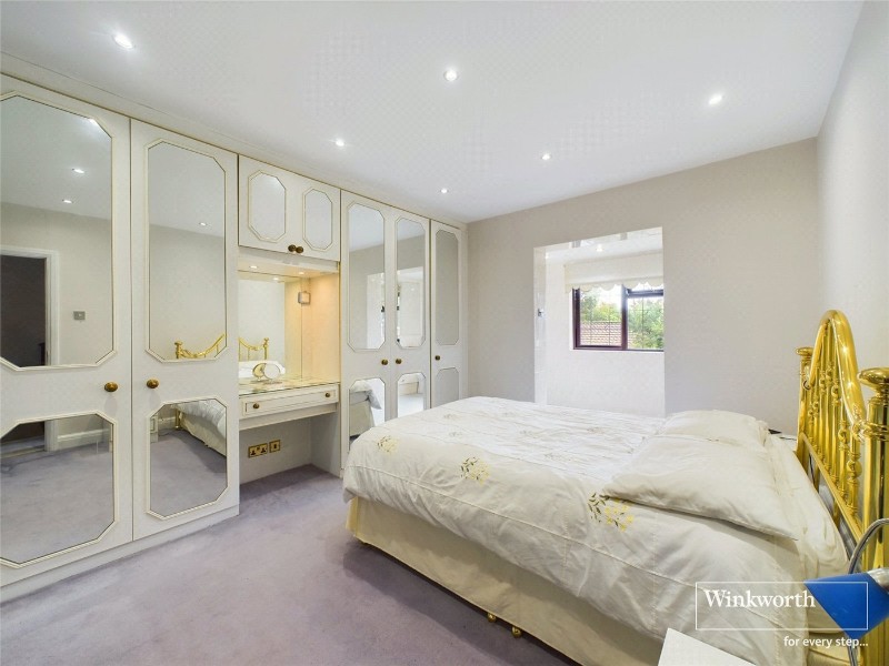 Salmon Street, Kingsbury, London, NW9