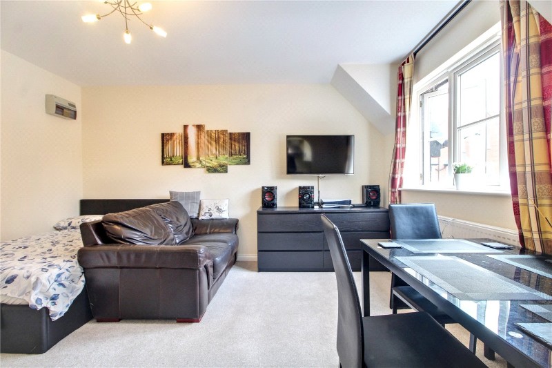 Trafalgar Square, Poringland, Norwich, Norfolk, NR14