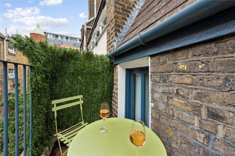 Parfett Street, London, E1