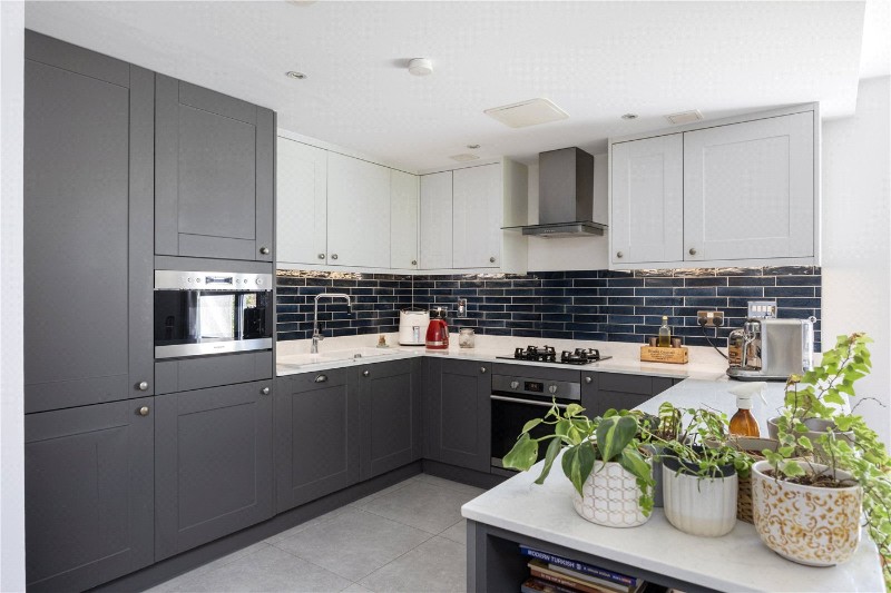 Whitelands Crescent, London, SW18
