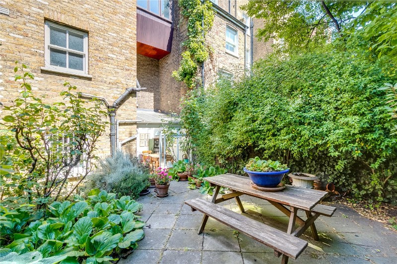 Cambridge Gardens, London, W10