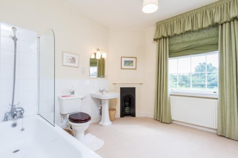 Castelnau, Barnes, SW13
