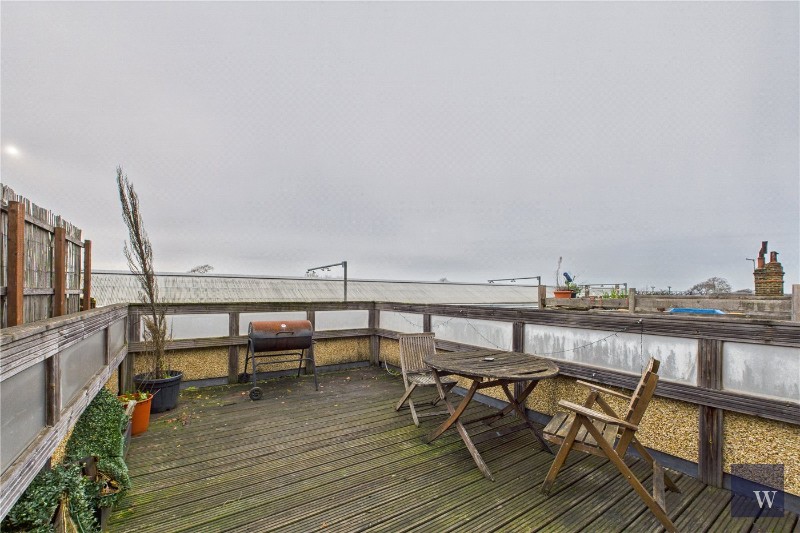 Sternhold Avenue, London, SW2