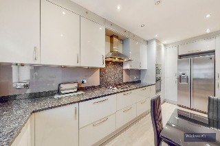 Queens Way, Hendon, London, NW4