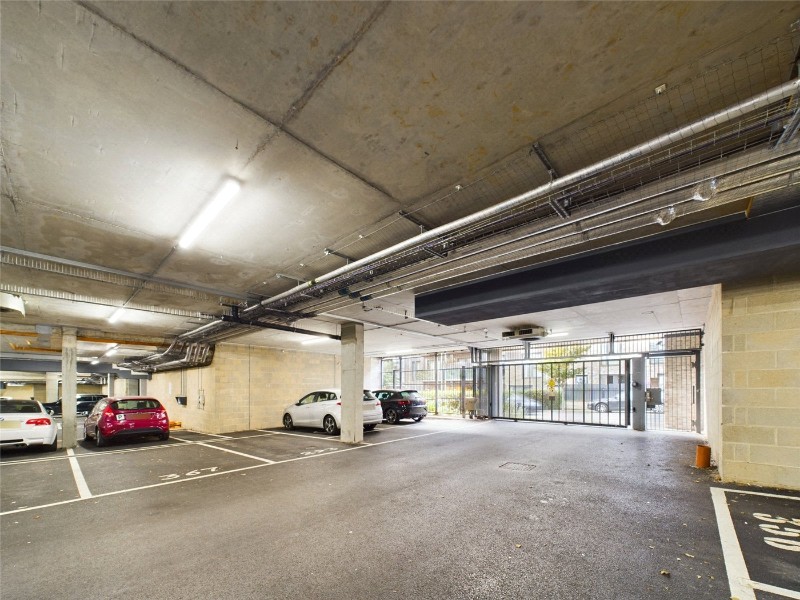 Guardian Avenue, London, NW9