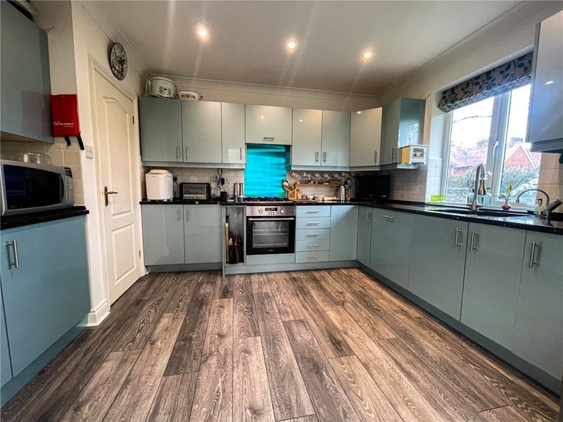 Lower Buckland Road, Lymington, Hampshire, SO41