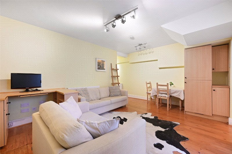 Minford Gardens, London, W14