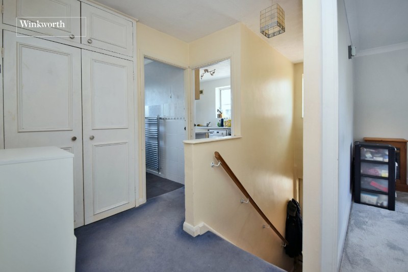 Ardrossan Gardens, Worcester Park, Surrey, KT4