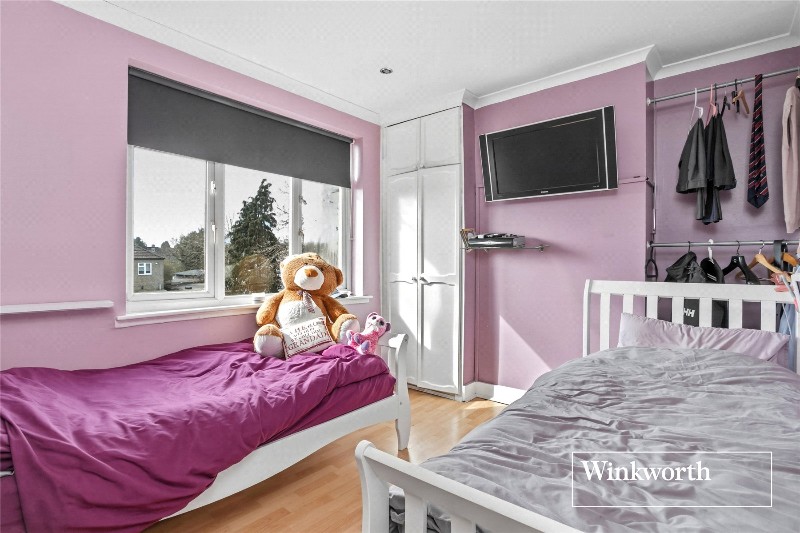 Great North Road, Barnet, EN5