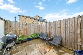 Blackshaw Road, London, SW17