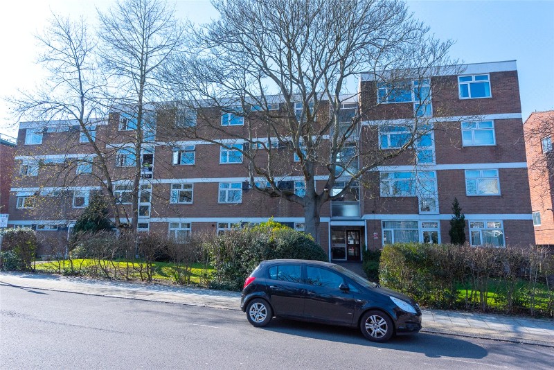 Carlton Drive, London, SW15