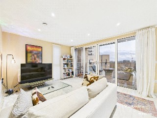 Moorhen Drive, London, NW9