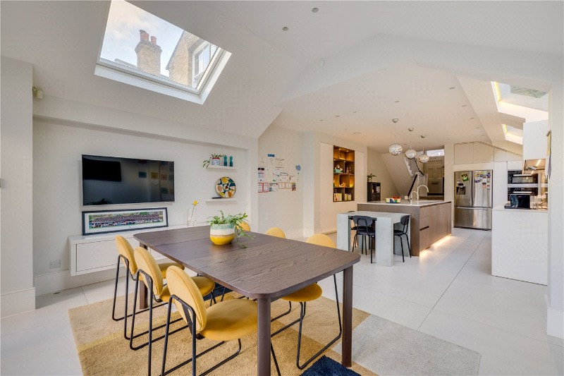 Bovingdon Road, London, SW6