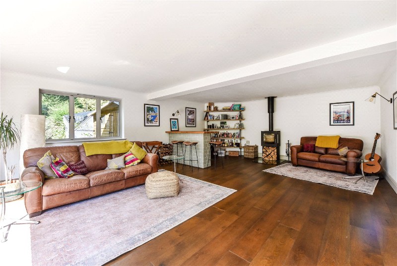 Selborne Close, Petersfield, Hampshire, GU32