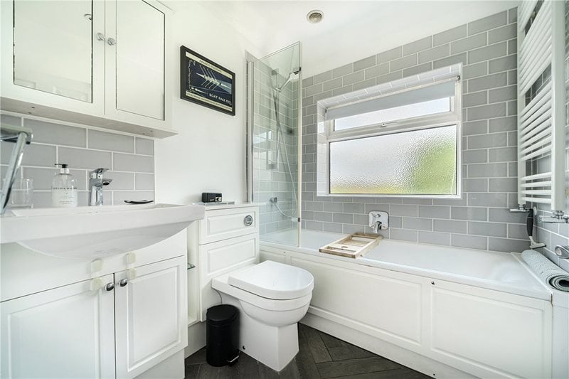 Weydon Hill Road, Farnham, Surrey, GU9