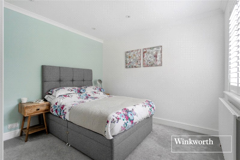 Connaught Road, Barnet, EN5