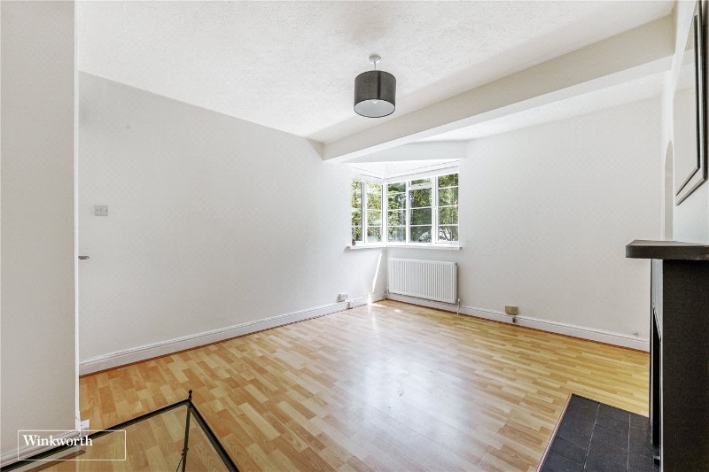 Mead Lodge, Chiswick, W4