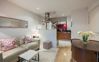 Kennington Road, London, UK, SE11