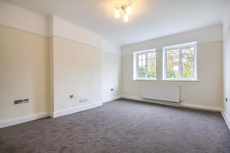 Gloucester Court, Kew Road, Kew, Surrey, TW9