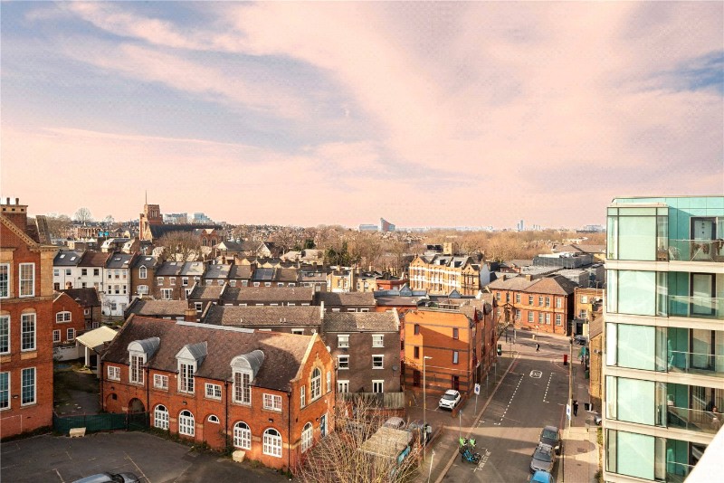 1 Spectrum Way, London, SW18