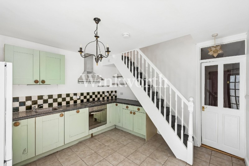 Cemetery Road, London, N17