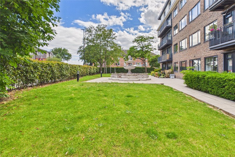 Leigham Court Road, London, SW16