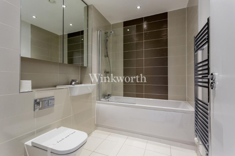 Bathurst Square, London, N15