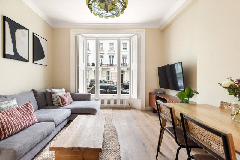 St Stephens Gardens, London, W2