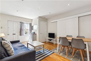 Atherstone Mews, South Kensington, London, SW7