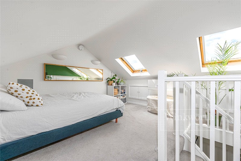 Peach Road, London, W10