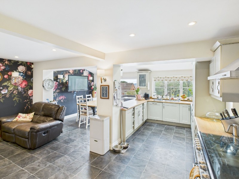Jocelyn Mead, Crediton, Devon, EX17