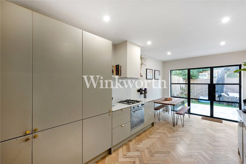 La Rose Lane, London, N15