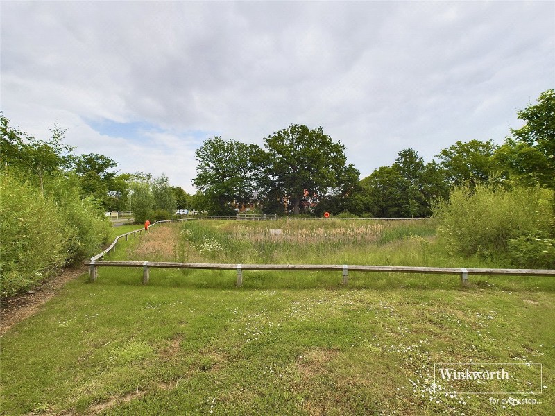 Elizabeth House, 17 Austen Grove, Arborfield Green, Reading, RG2