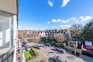 Ravenscroft Avenue, London, NW11