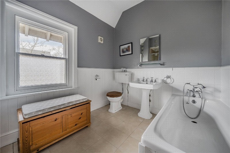 School Lane, Bentley, Farnham, Hampshire, GU10