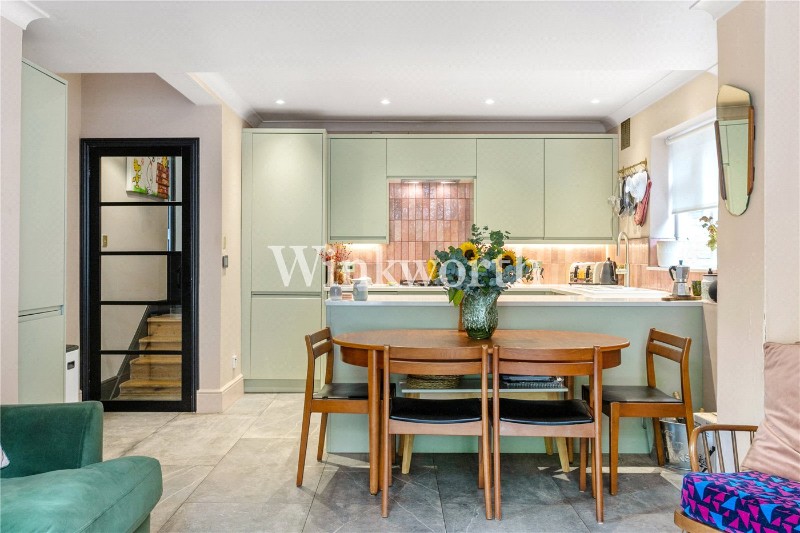 Finsbury Park Road, London, N4