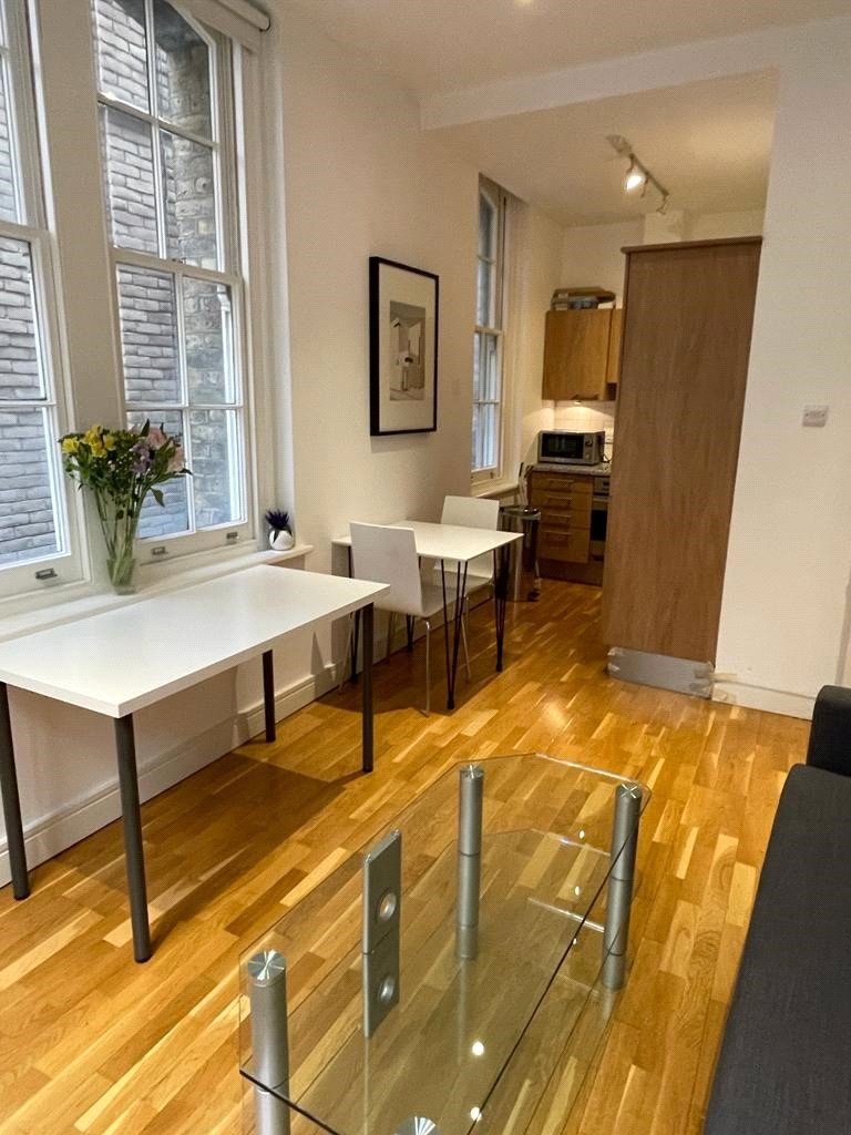 Carter Lane, London, EC4V