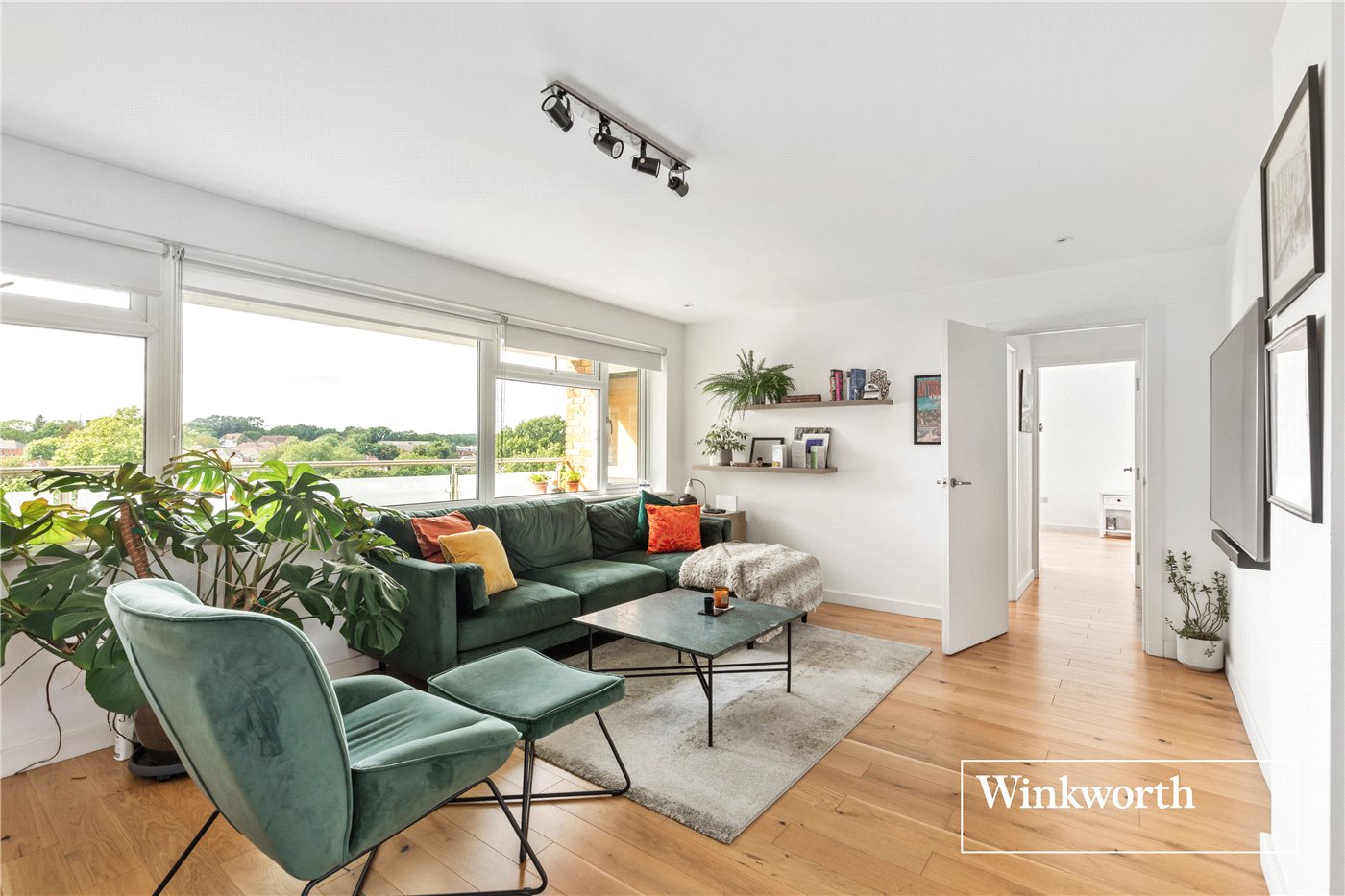 Wickliffe Avenue, London, N3