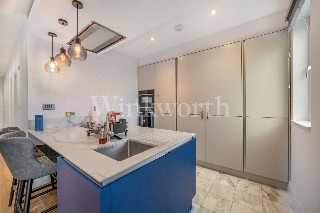 North End Road, London, NW11