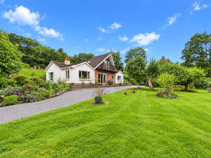 Lower Washfield, Tiverton, Devon, EX16