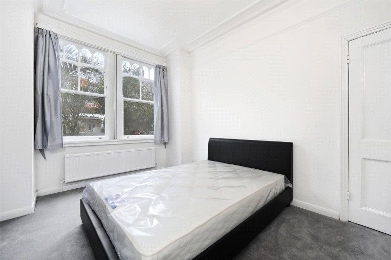 Collingbourne Road, London, W12