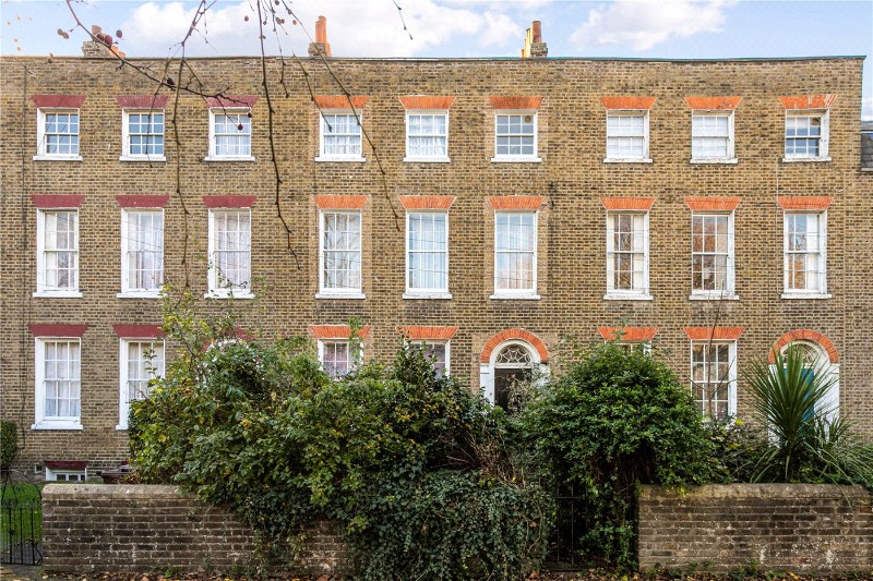 Smalley Close, London, N16